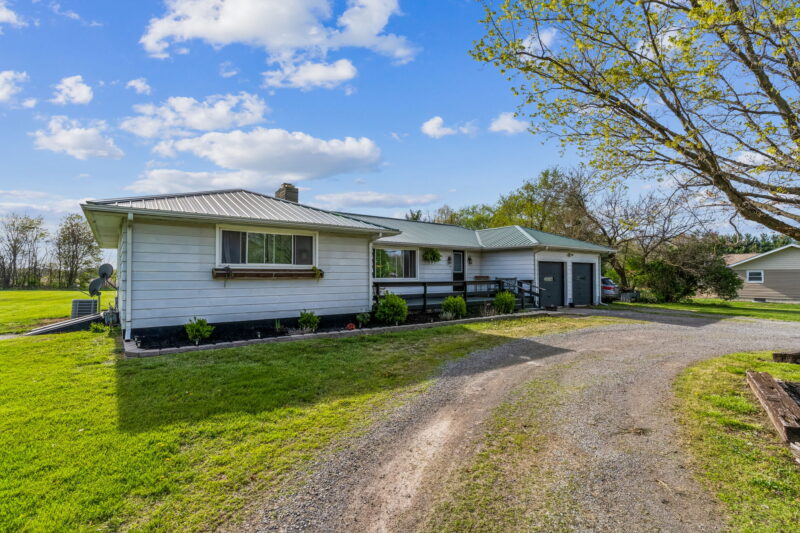 2824 County Road 220, Van Buren