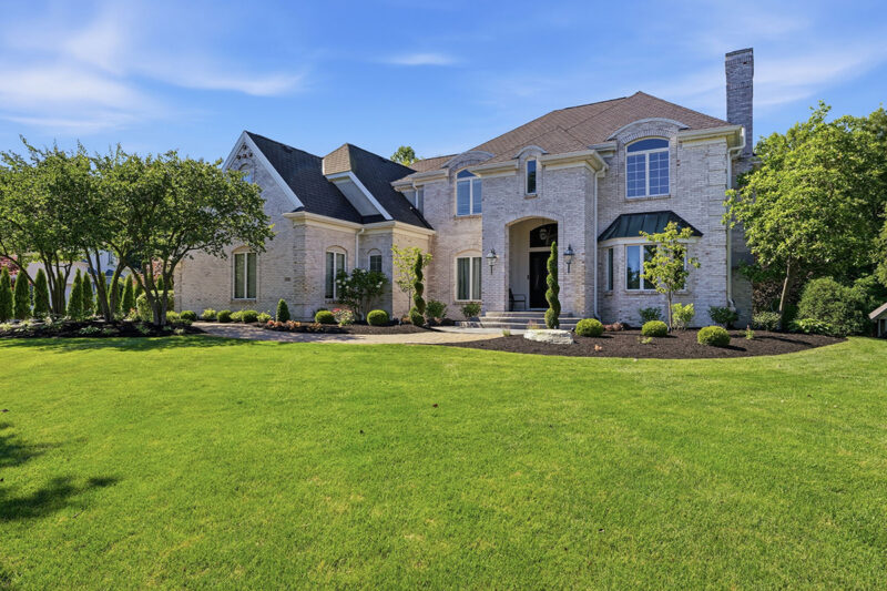 535 Deer Valley Circle, Findlay